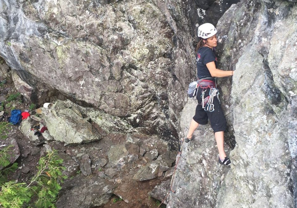 Québec: Saint-Léon-de-Standon Rock Climbing Guidebook